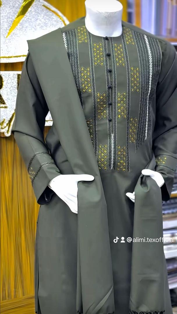 Neck sinapor سینه پور